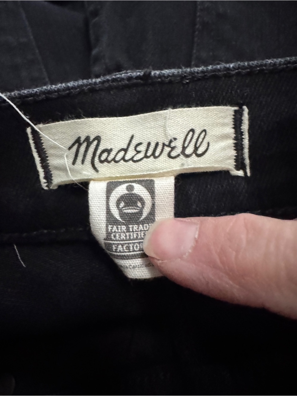 Madewell Mid-Rise Kick Out Jeans Ankle Black Size 27 Tall True Black - Picture 4 of 5